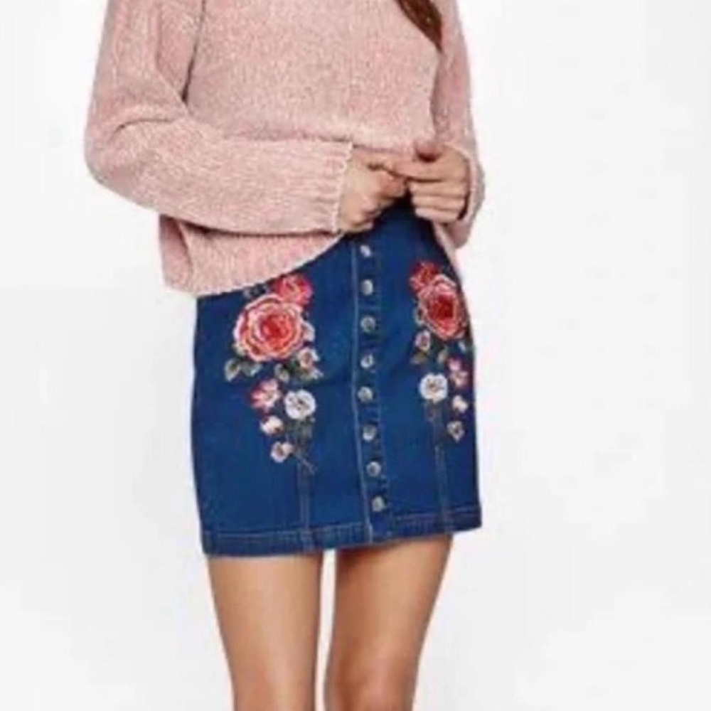 PacSun Mini Denim Skirt Embroidered Size 25 Boho Festival Floral